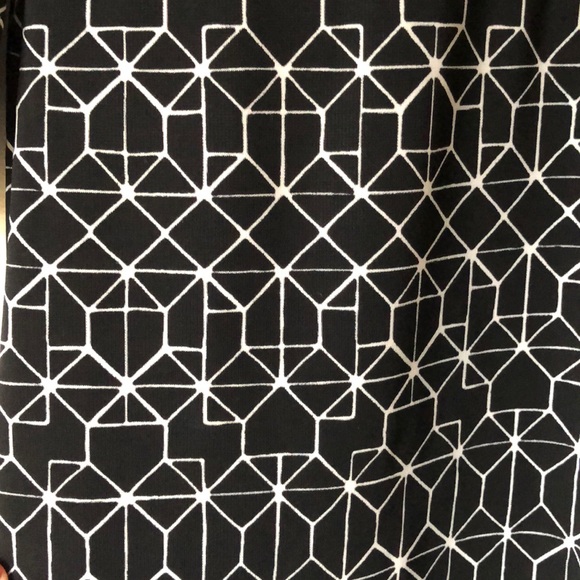 Limited 3/4 Sleeve Dress - Picture 5 of 5